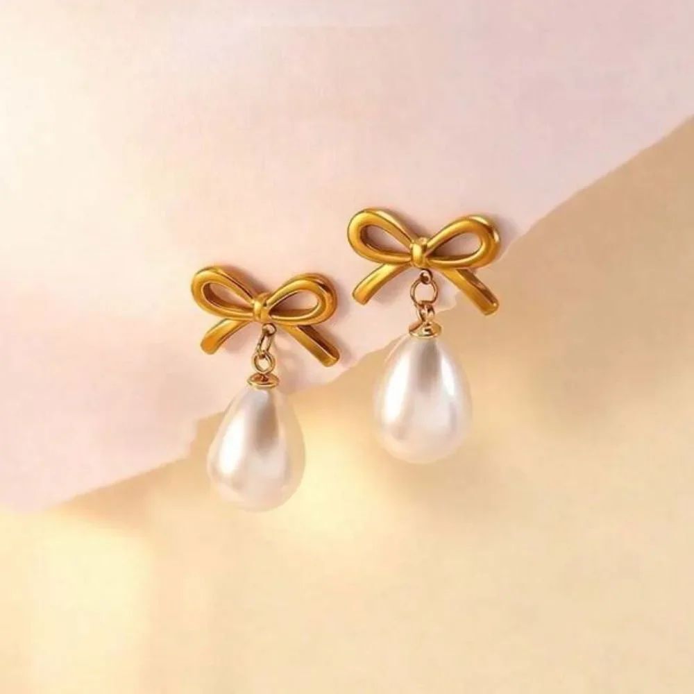 Pearl Bow Earrings M1393
